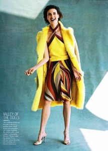 us_vogue_july_2000_25.thumb.jpg.dcba8266744fd8b3518e770d5dfb8c3c.jpg