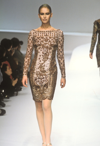 valentino-fw-1996-3.thumb.png.f1bd6c0b93e1747a34d05ec5a5771e58.png