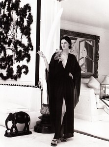 vogue_italia_mar_1995_26.thumb.jpg.4f21fc633ed71e1871e1448707e8e69c.jpg
