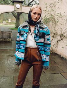 wsj-magazine-september-2017-jean-campbell-by-angelo-pennetta-03.thumb.jpg.aeab1cba97ee5ad5292b11467e9bb692.jpg