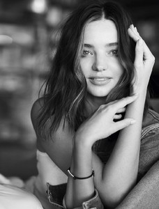 05-janwelters-elle-mirandakerr-062.thumb.jpg.77d163b3edef035c62016d02f933fdf4.jpg
