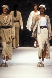 11_cerruti-ss-1994-7_html.thumb.JPEG.52a873eb279a091327c26636d4ce85ad.JPEG