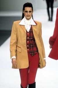 1_escada-fw-1998-2_html.thumb.JPEG.2257fee5623e86be90f27eb12cd3c203.JPEG