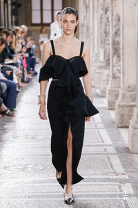 2-proenza-schouler-ss18-high-res-59f05f.jpg