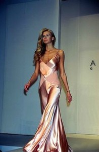 215961fcc45ef6bbeb5f96d29b6cc1cf--niki-taylor-anne-klein.thumb.jpg.2fb26d7e2b36f4a624c9a33a34156c6b.jpg