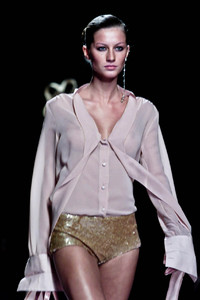 2_blumarine-fw-2000-3_html.thumb.JPEG.2ad7beaa9284db50e6d9f388411be8e4.JPEG