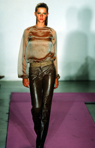 2_dkny-fw-2000-3_html.thumb.JPEG.3aa8799bf8eaf77cc84613ebc9e8411f.JPEG