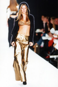 2_ralph-lauren-fw-2000-3_html.thumb.JPEG.57917e4743d224b41a8d174e7dfacbc0.JPEG