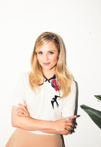 372full-dianna-agron.thumb.jpg.b15876b73e3f5d243d47ae85da861090.jpg