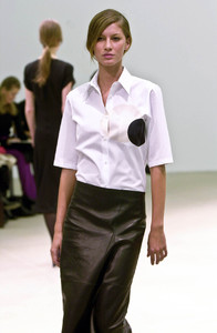 3_jil-sander-fw-2000-4_html.thumb.JPEG.c29a647101e26b9bc87e551fb57a756d.JPEG