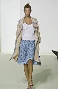 3_marni-ss-2001-4_html.thumb.JPEG.ad63bbfa2cb4295cde98b89d6abf0285.JPEG