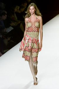 3_missoni-fw-2000-4_html.thumb.JPEG.9637c2b94a41d199f8745001ae729a9e.JPEG