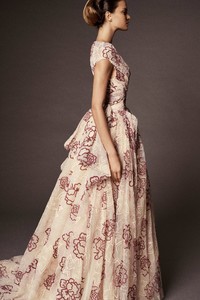 46-zac-posen-spring-18.thumb.jpg.c72828dcd103b4c9f2327b169a716117.jpg