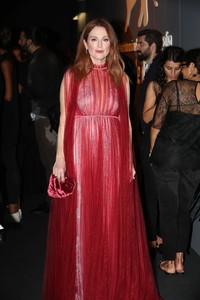 50636362_julianne-moore-296333435.jpg