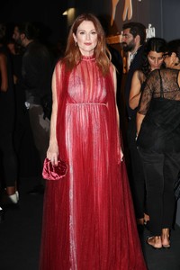 50636472_julianne-moore-296333466.jpg