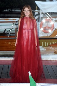 50636545_julianne-moore-296333478.jpg