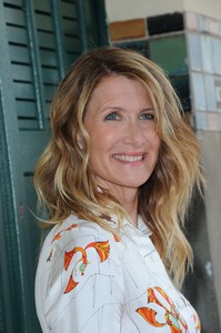 50699281_hqcelebcorner-11.jpg