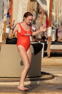 50702644_lindsaylohan_03092017p_07.jpg