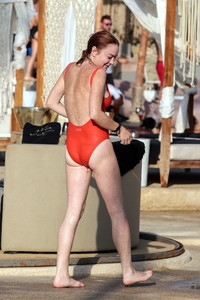 50702651_lindsaylohan_03092017p_11.jpg