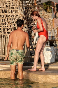 50702667_lindsaylohan_03092017p_17.jpg