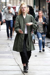 50708638_elle-fanning-8.jpg