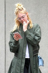 50708644_elle-fanning-24.jpg