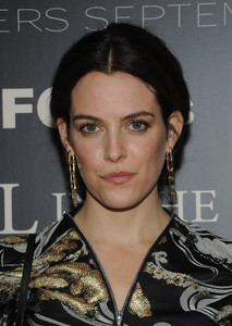 50945727_picturepub-riley-keough-009.jpg