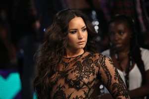 50947746_1-39.jpg