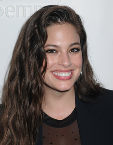 50949164_picturepub-ashley-graham-005.jpg