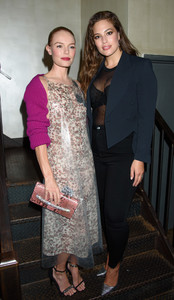 50949348_picturepub-ashley-graham-047.jpg