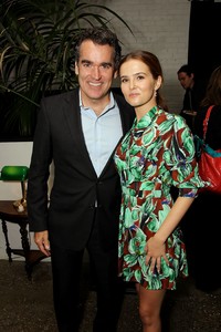 50950182_picturepub-zoey-deutch-016.jpg