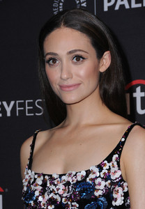 50950688_picturepub-emmy-rossum-003.jpg