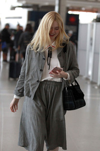 51329766_elle-fanning-2.jpg