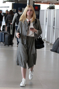 51329793_elle-fanning-3.jpg