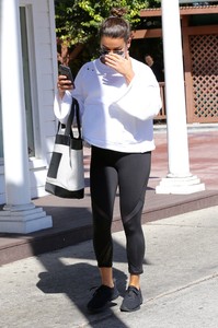 51470433_lea-michele-6.jpg
