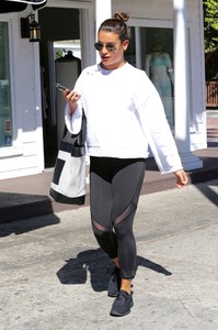 51470441_lea-michele-8.jpg