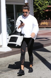 51470633_lea-michele-14.jpg