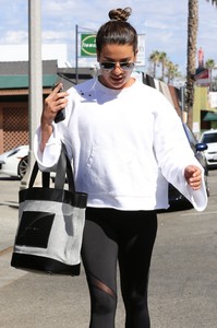 51470661_lea-michele-16.jpg