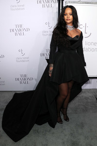 51612788_22_picturepub_rihanna.jpg