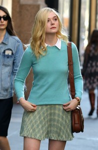 51693978_elle-fanning-8.jpg