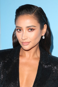 51730970_shay-variety0915picturepub-6.jpg