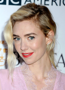 51880916_hqcelebcorner-13.jpg