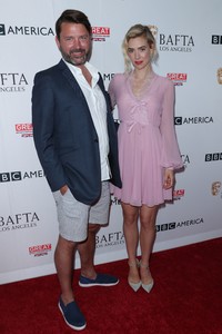 51880960_hqcelebcorner-36.jpg