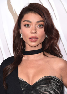 51947080_picturepub_sarah-hyland-015.jpg