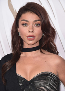 51947093_picturepub_sarah-hyland-017.jpg