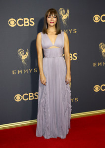 51950582_rashida-jones-7.jpg