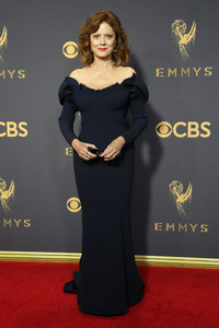 51951630_susan-sarandon-attends-the-69th-annual-primetime-emmy-awards-at-microsoft-thea.jpg