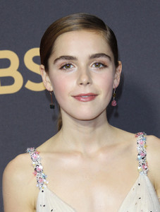 51972014_kiernan-shipka-2_picturepub-039.jpg