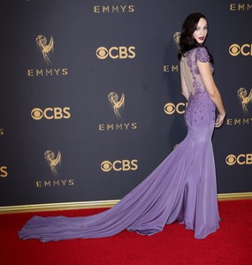 52043112_hqcelebcorner-32.jpg