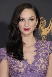 52043303_hqcelebcorner-39.jpg
